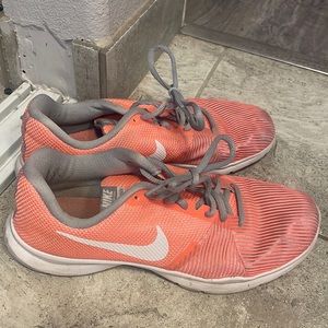 Women’s Nike size 10